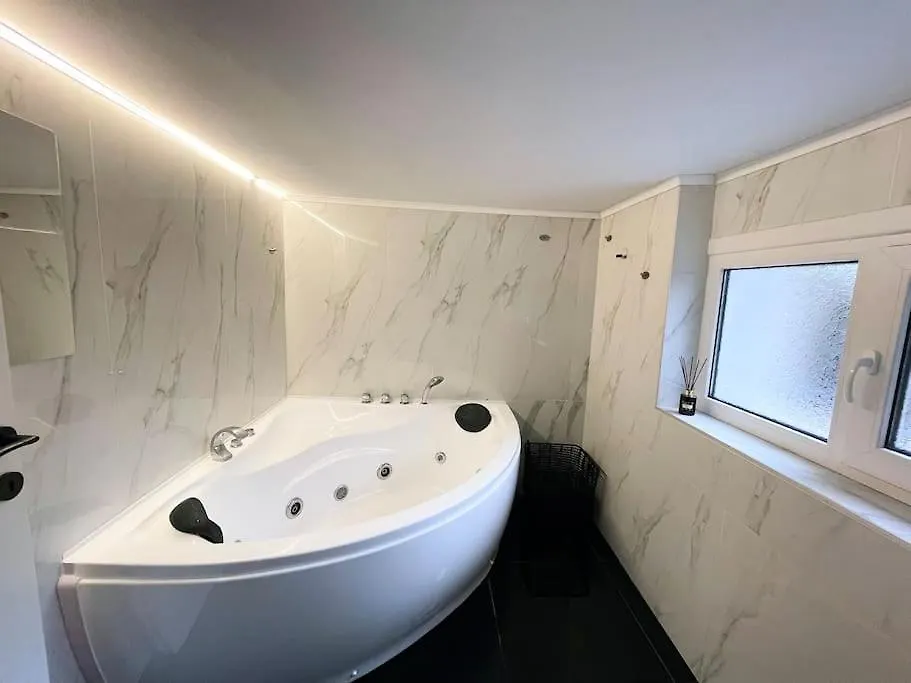 דירות Stylish Loft Nicol In The Thessaloniki Center -1Fl